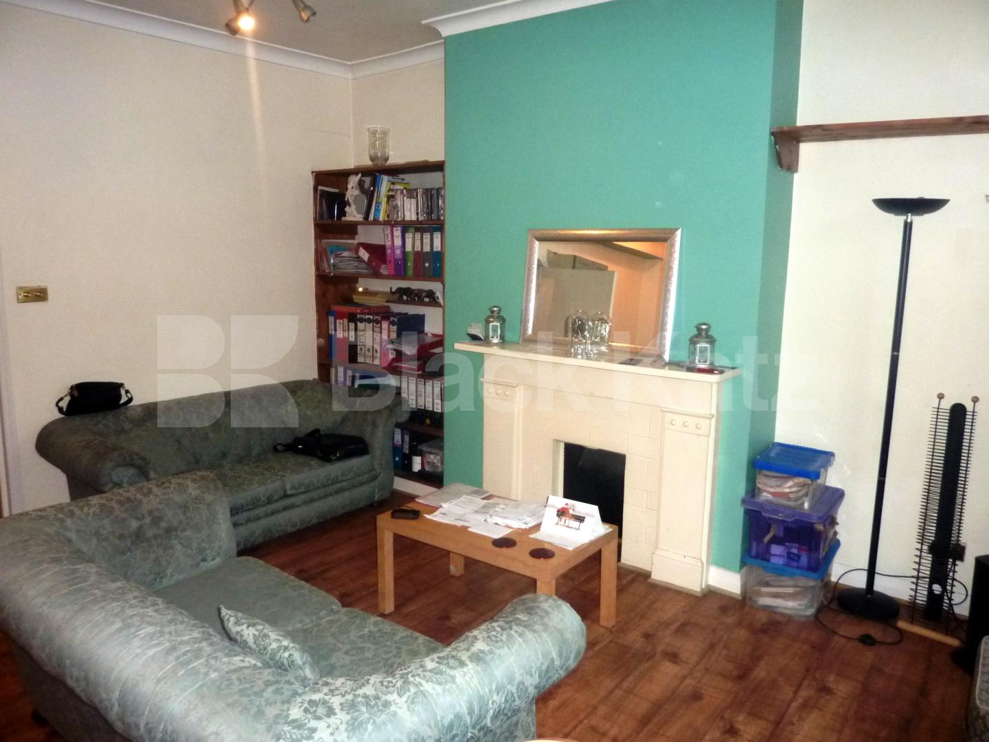 			NEW INSTRUCTION!, 2 Bedroom, 1 bath, 1 reception Flat			 Belmont Street, CHALK FARM